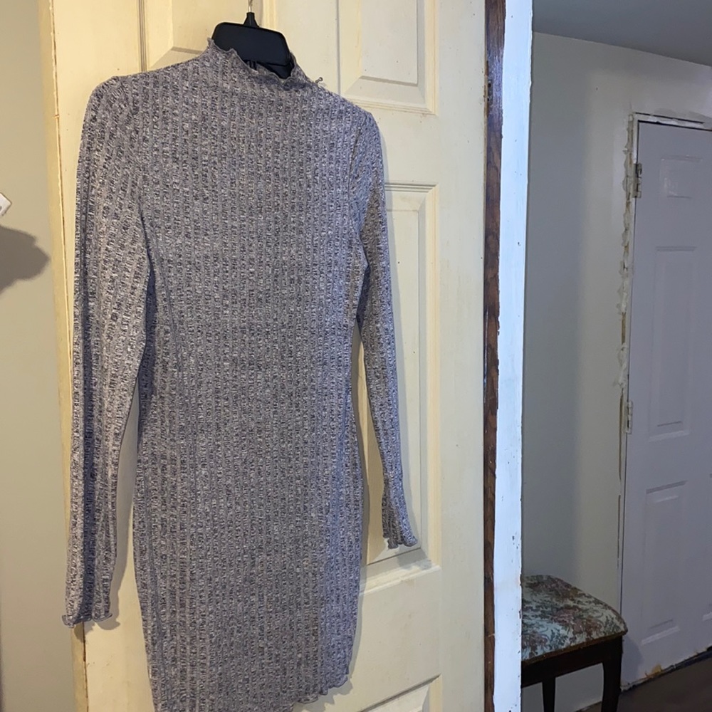 Mock-Neck Lettuce Edge Bodycon Dress